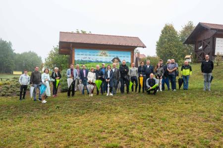 Gostili smo delegacijo čebelarjev iz Hrvaške, BiH, Srbije, Črne gore in Makedonije 2